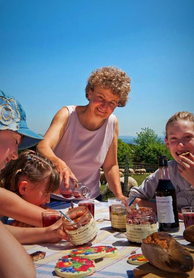 Les Gites Du Val Valprivas 外观 照片