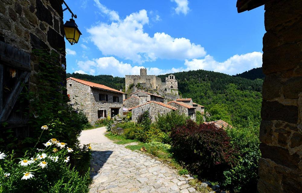 Les Gites Du Val Valprivas 外观 照片